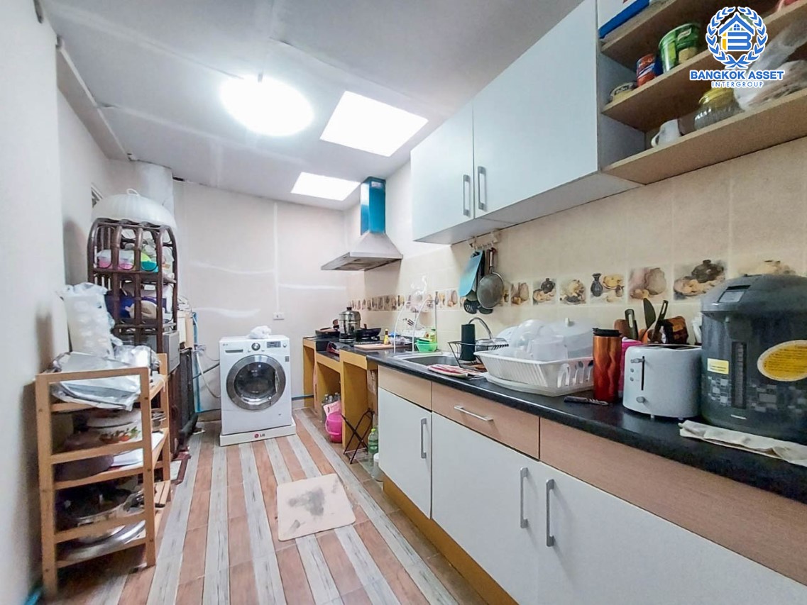 *****ทาวน์โฮมมือสองกรุงเทพฯ ม.ศุภาลัย พาร์ควิลล์ รามอินทรา #หลังมุม เนื้อที่กว้างขวางถึง 33.5 ตร.ว. ฟังก์ชัน 3 ห้องนอน 3 ห้องน้ำ 2 ที่จอดรถ แถมฟรี! 3 เครื่องปรับอากาศ 2 เครื่องทำน้ำอุ่น บนทำเลดี เชื่อมต่อรถไฟฟ้าสายสีชมพู "สถานีลาดปลาเค้า" และทางด่วน